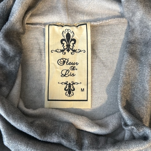 Fleur de Lis Cowl Neck Linen Blend Top Size Medium - Picture 7 of 10